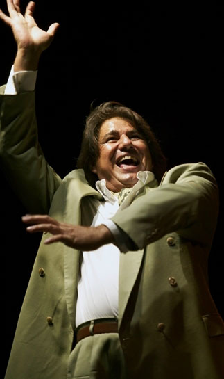 Luis Monje Vargas " El Peluca" gibt einen Buler&iacute;a Gesang- und Tanz-Workshop in Eckernf&ouml;rde "Klein Bolonia" und ein Konzert mit Azabache am Sonntag, den 18 Juli. Mehr infos unter Konzerte und Workshop Foto: Klaus Handner
